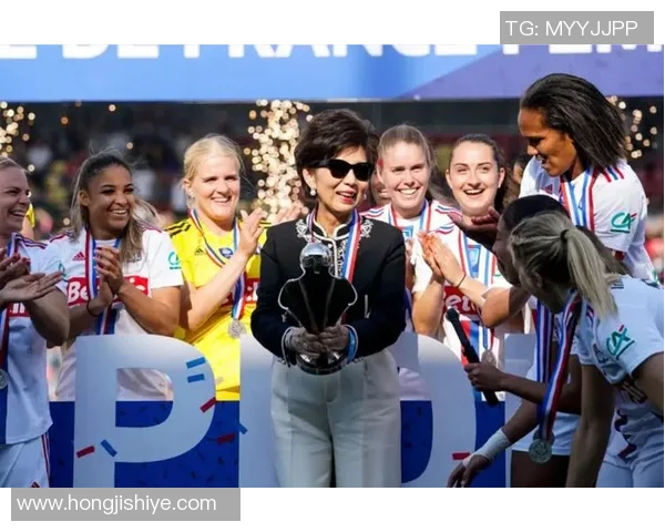 足球明星背后的女人那些妻子如何影响他们的职业生涯与生活选择