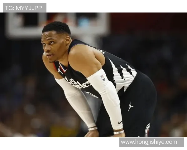 黑明星篮球：探索明星球员背后的故事与赛场传奇